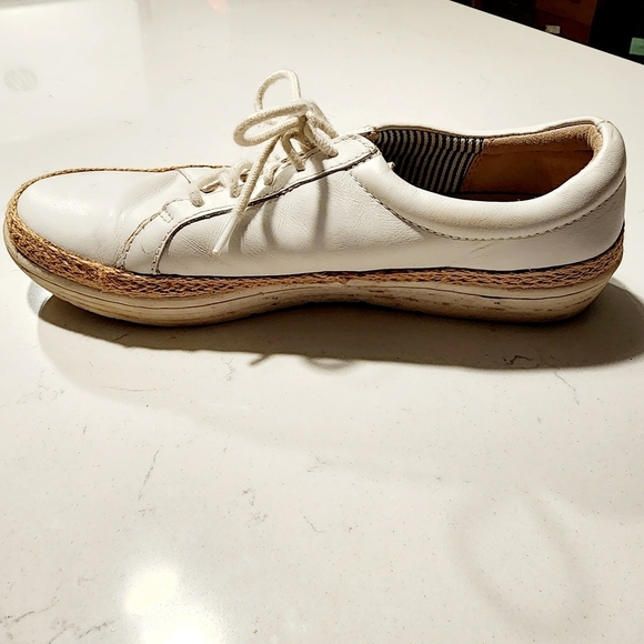 Clark's Collection White Leather Marie Mist Raffia Trim Sneakers Women's 8 EUC - Picture 5 of 9